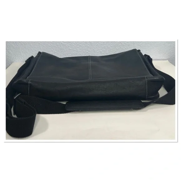 Kenneth Cole Leather and Canvas Crossbody Messenger Laptop Bag